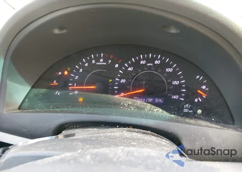 2010 Toyota Camry Le z USA, uszkodzony, nr VIN 4T1BF3EK0AU556012